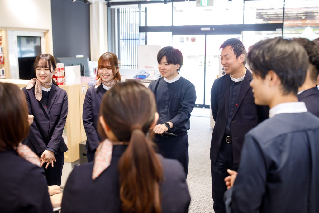 朝礼のイメージ